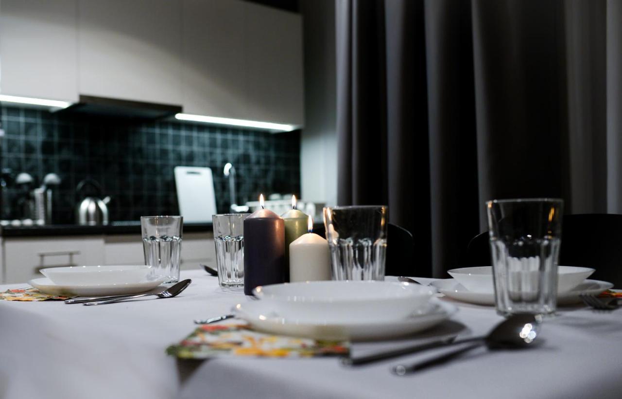 Crystal Guesthouse ワルシャワ エクステリア 写真