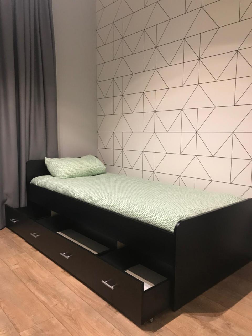 Crystal Guesthouse ワルシャワ エクステリア 写真