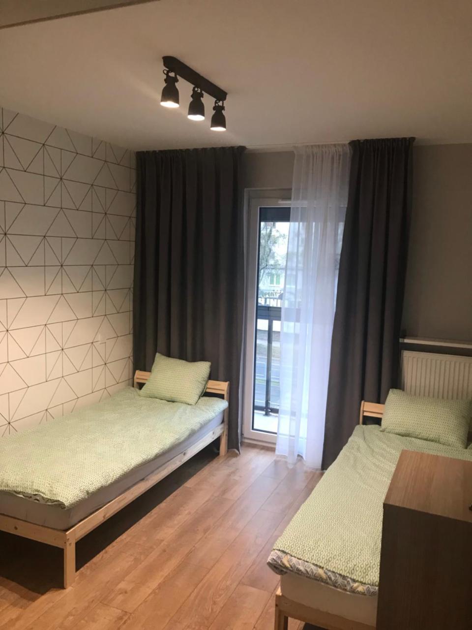 Crystal Guesthouse ワルシャワ エクステリア 写真